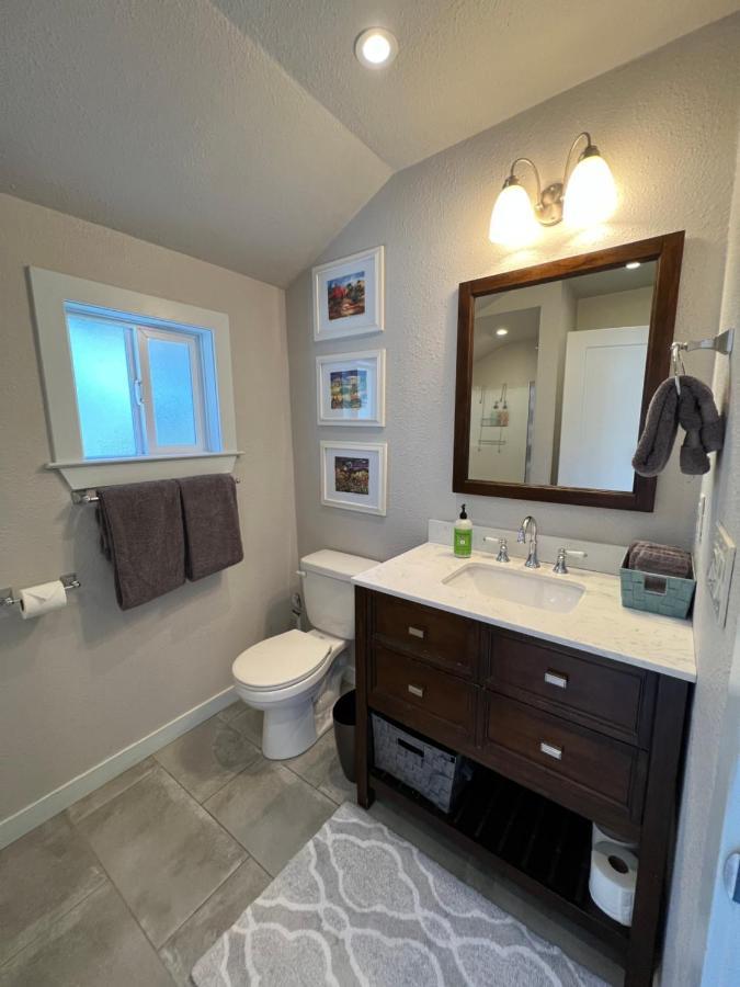 The Midtown Cottage- W/ Private Entrance And Views Santa Cruz Dış mekan fotoğraf